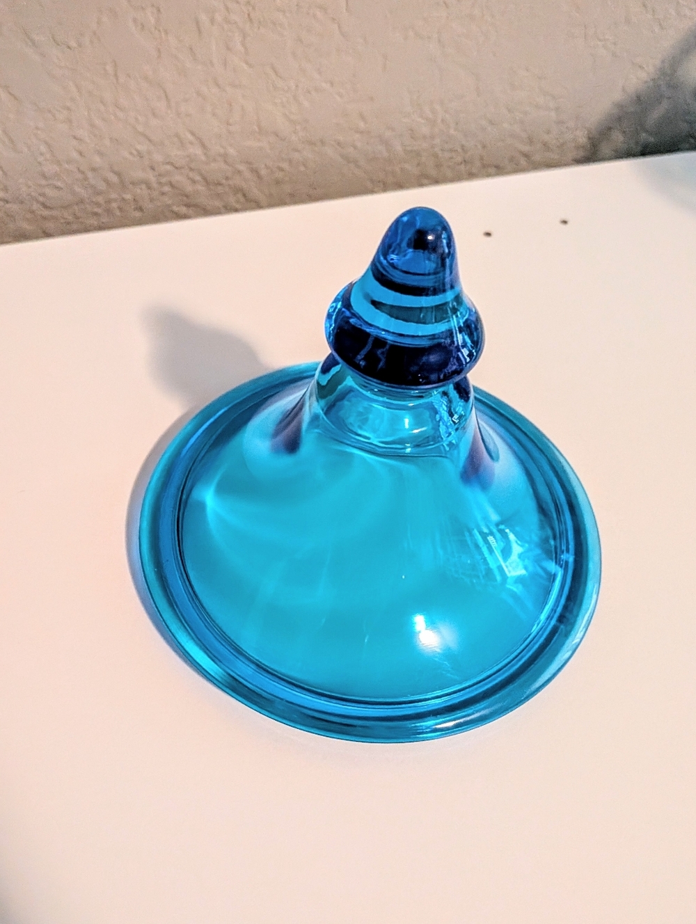 Vintage Imperial Glass Colonial Blue Lace Edge Pedestal Candy Dish With Lid - Picture 3 of 8